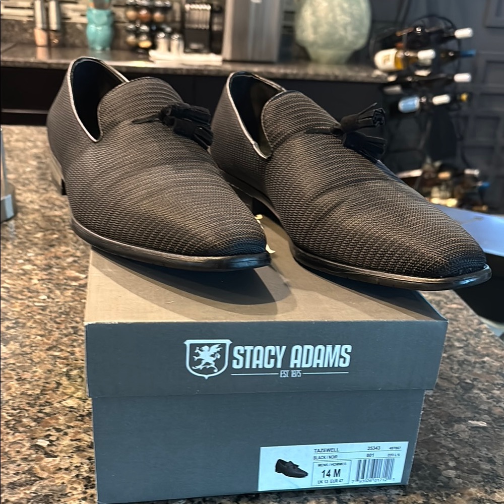 Stacy Adams Textured Black Loafers “Taxewell”